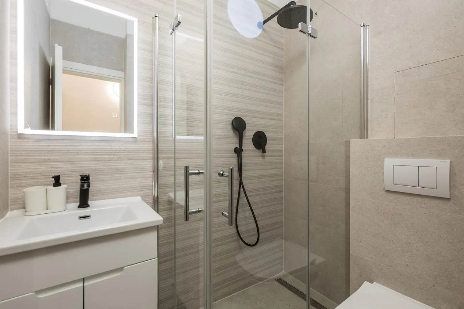 אומיסאליי Apartments Jadranka 0*,  קרואטיה