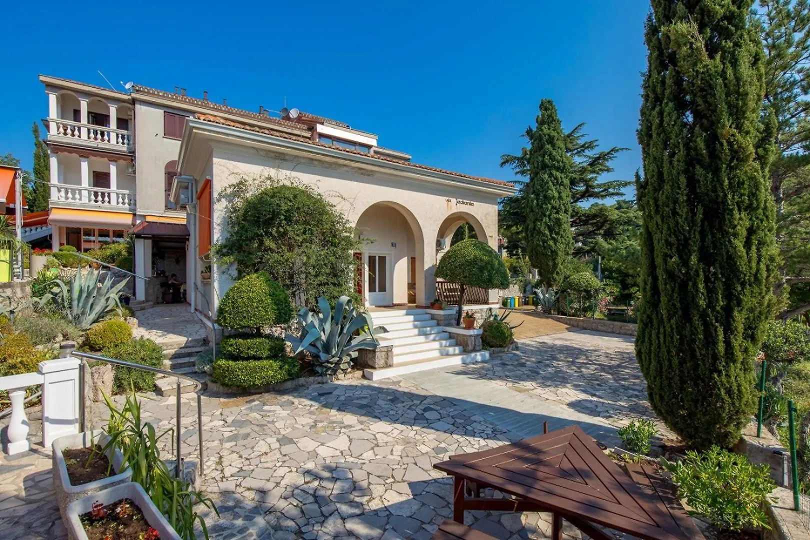 Pensjonat Apartments Jadranka Omišalj